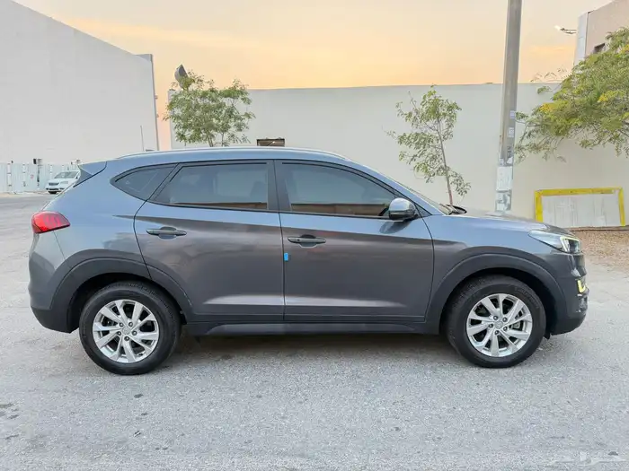 للبيع توسان 2020 بنزين بطاقه جمركيه وارد كوريا 3