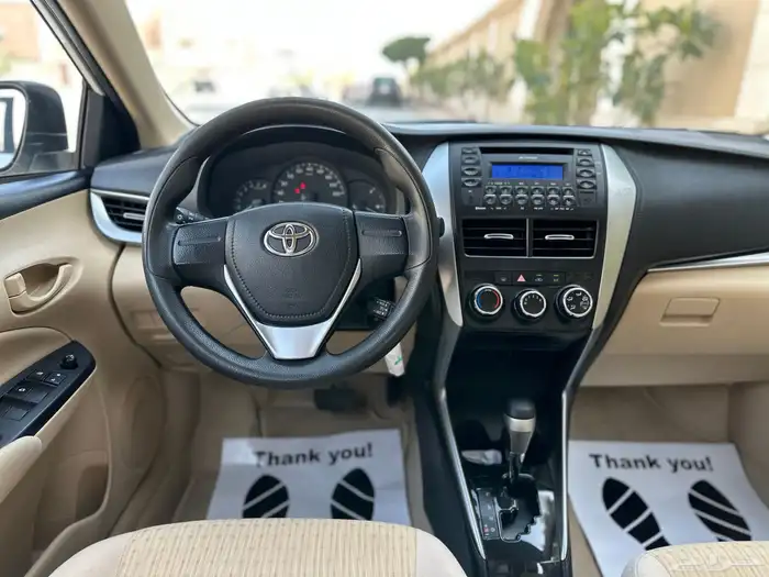 تويوتا يارس سعودي العداد 52 الف فقط 2019مخزن 9