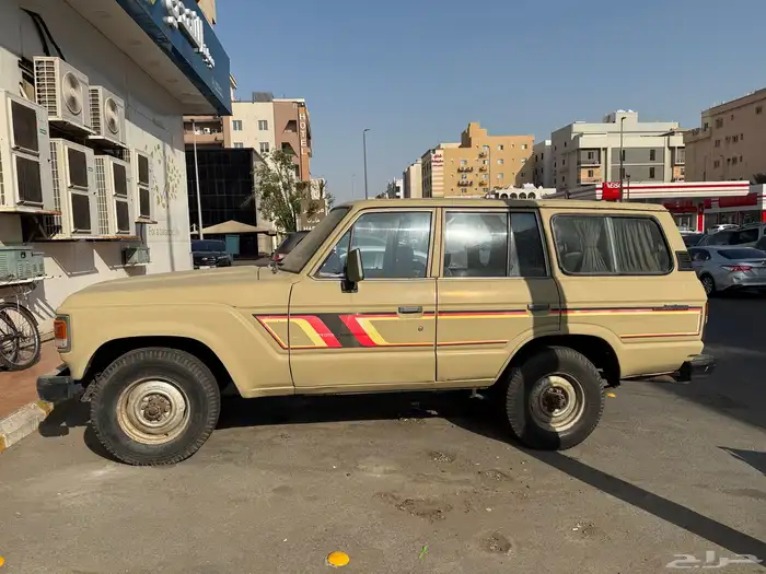 جيب تيوتا صالون للبيع 1985 2
