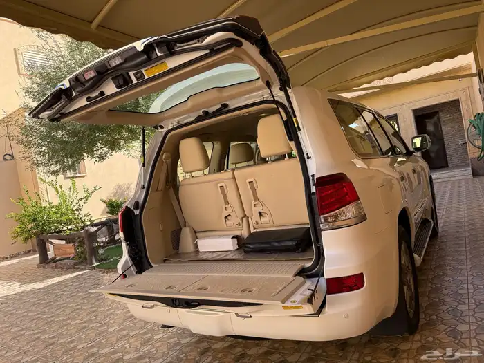 جيب لكزس المديل 2014 مخزن سعودي عبداللطيف جميل الدفعة الأول 78