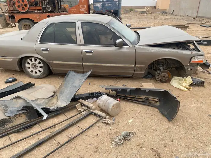 فورد جراند ماركيز 2004 2