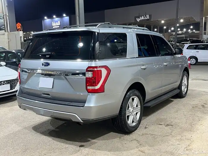 اكسبديشن 2021 XLT دبل قصير سعودي 11