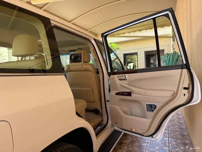 جيب لكزس المديل 2014 مخزن سعودي عبداللطيف جميل الدفعة الأول 58