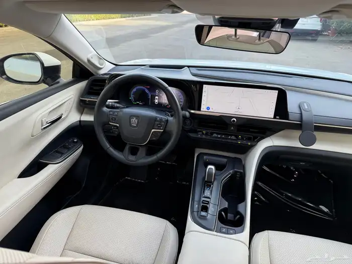 تويوتا كراون ماجستنا 2023 شبه جديد 21