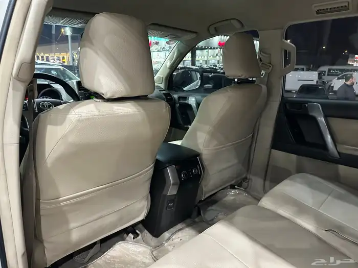 تويوتا برادو موديل 2011 نظيف 16