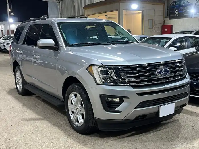 اكسبديشن 2021 XLT دبل قصير سعودي 13