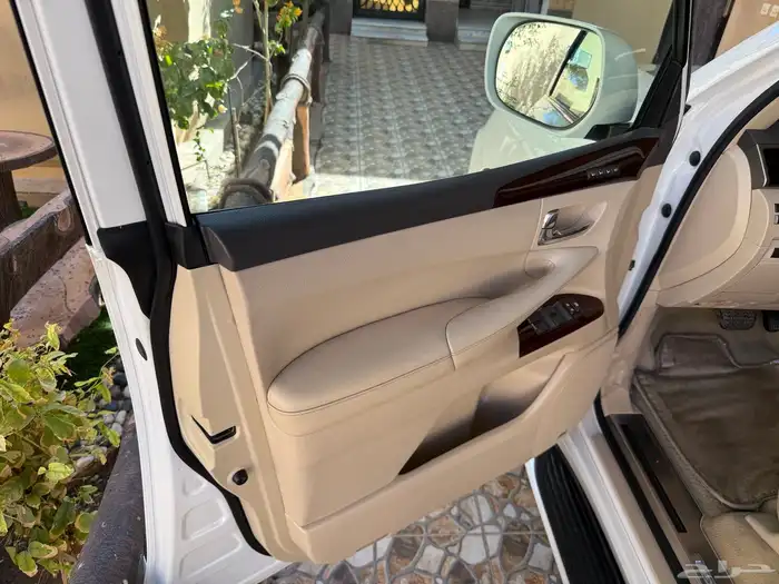 جيب لكزس المديل 2014 مخزن سعودي عبداللطيف جميل الدفعة الأول 47