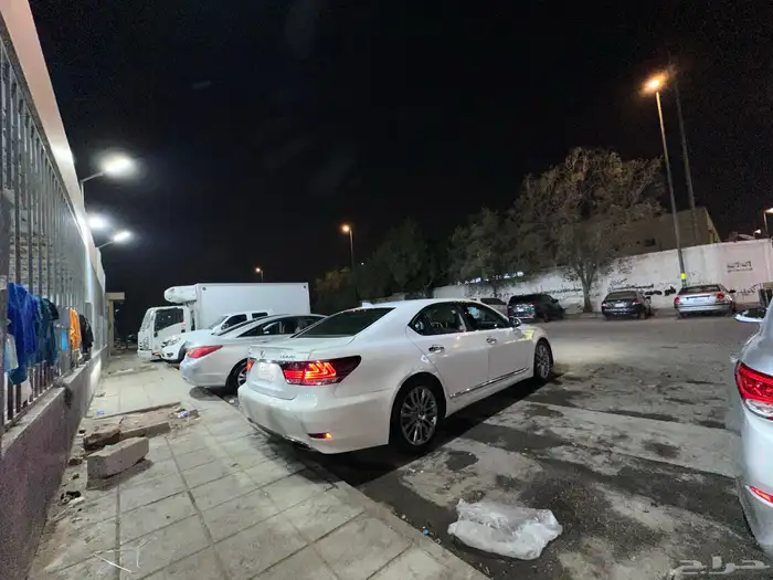 لكزس 460Lموديل 2014 44