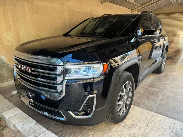 GMC اكاديا 2023 4