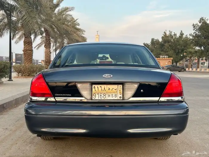 فورد فكتوريا 2011 سعودي كحلي داخل هلوز نضيف بدي وكالة 70