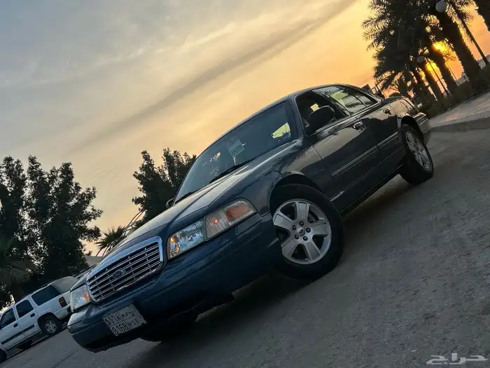 فورد فكتوريا 2011 سعودي كحلي داخل هلوز نضيف بدي وكالة 33