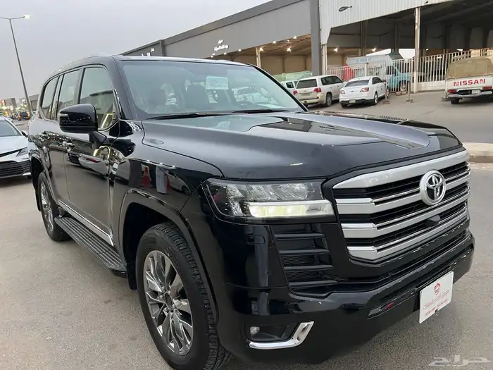 تويوتا لاندكروزر جي اكس ار 2024 L3 1