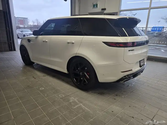 للبيع رانج روفر سبورت 2024 ممشى قليل HSE وارد كندا 0