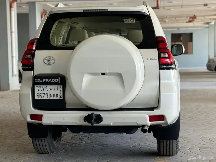 تويوتا برادو V6 موديل 2023 نظيف جدا 6