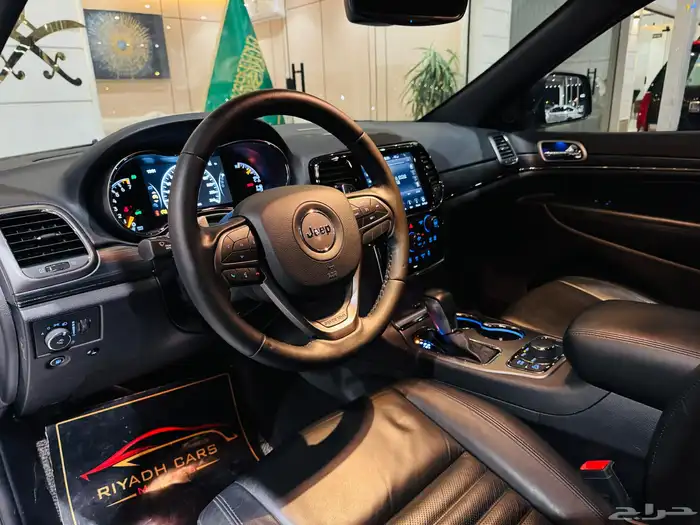 شيروكي لمتد X فل كامل بطاقه جمركيه نظيف جدا 6