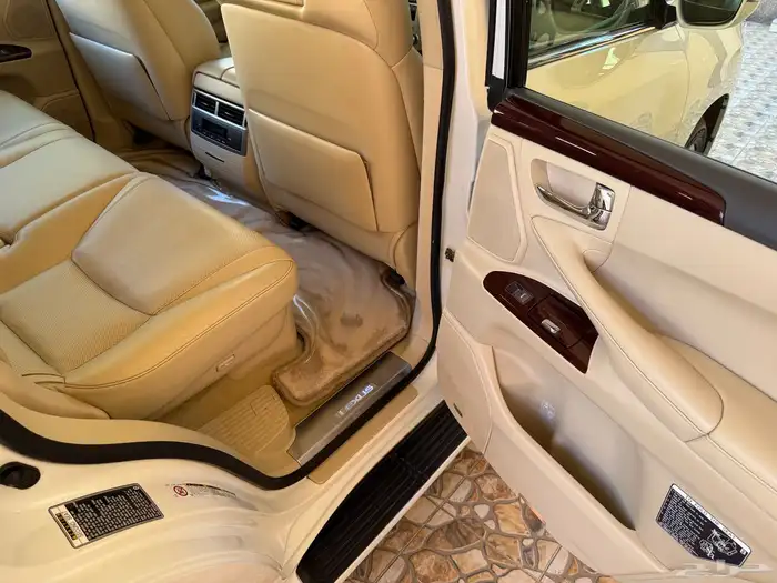 جيب لكزس المديل 2014 مخزن سعودي عبداللطيف جميل الدفعة الأول 59