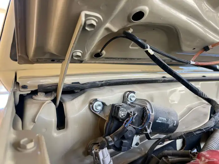 جيب شاص 2009 مخزن بريمي سلق 11 ريشه فل كامل ونش دفلوك 93