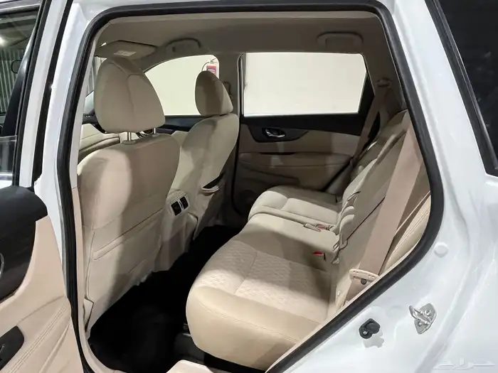 اكس تريل 2022 سعودي دبل 19