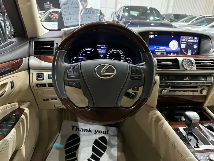 لكزس LS600 h موديل 2015 فل كامل هايبرد 20
