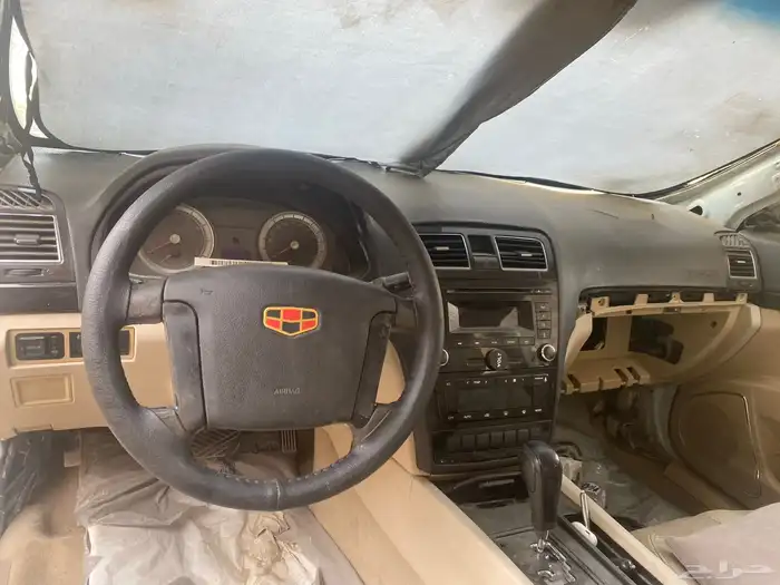 جيلي ec8 قطع او تشليح 0