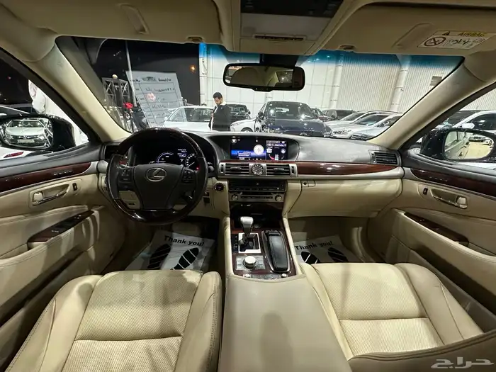 لكزس LS600 h موديل 2015 فل كامل هايبرد 21