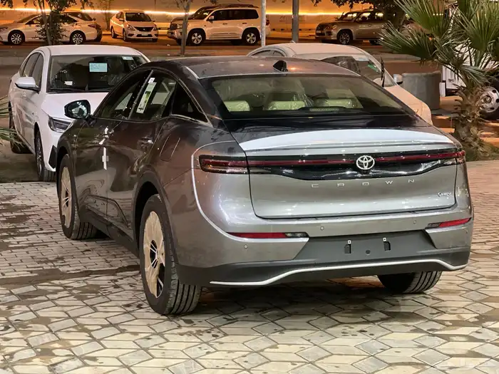 تويوتا كراون برستيج 2026 وارد سعودي 4