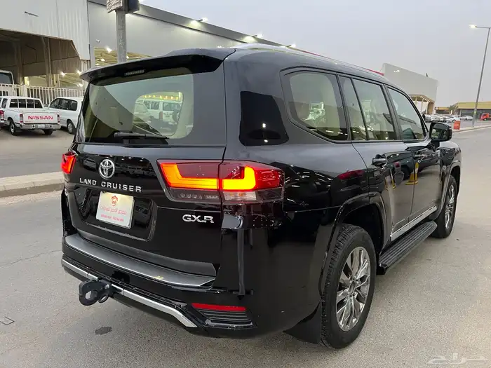 تويوتا لاندكروزر جي اكس ار 2024 L3 6