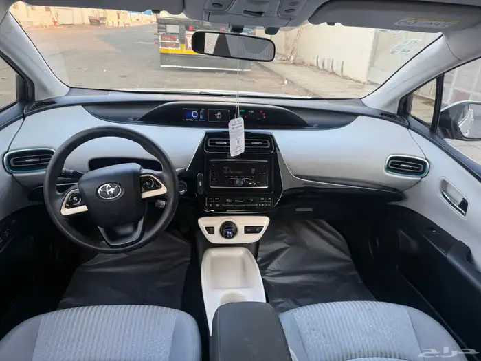 تويوتا بريوس ممشى قليل 16