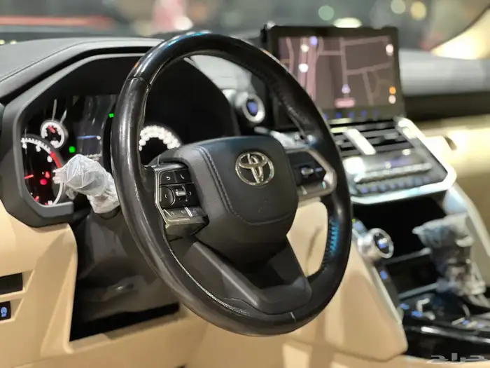 تويوتا لاندكروزر GXR موديل 2024 12