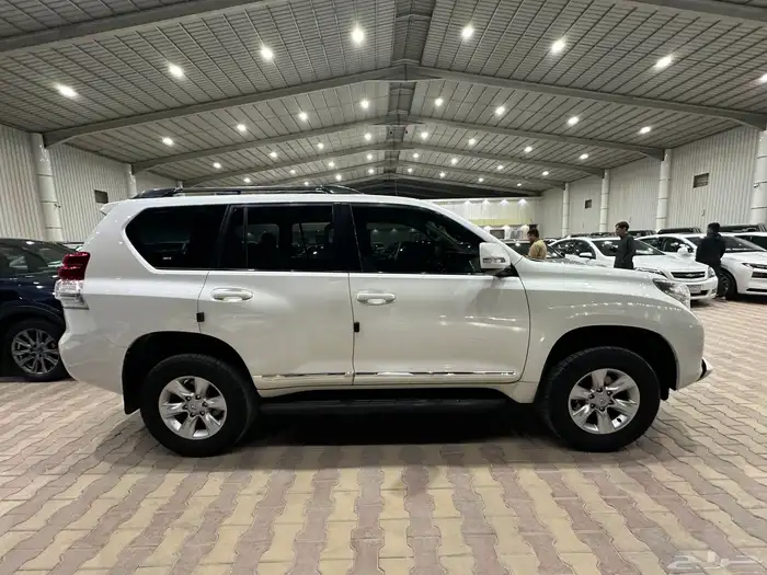 تويوتا برادو موديل 2011 نظيف 3