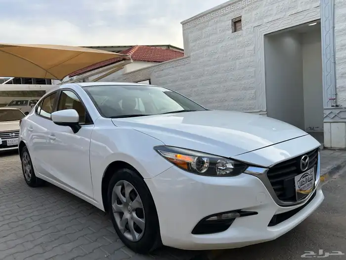 مازدا 3 2019 نظيف جدا لدى قمة الاطلال 3