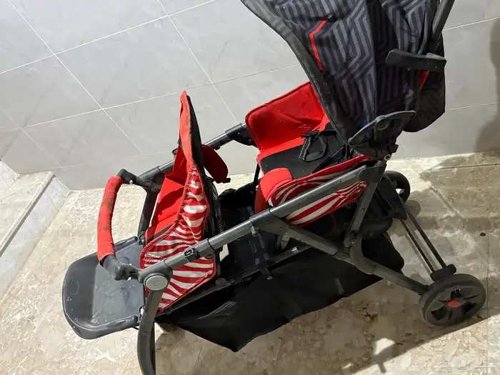 سرير اطفال وعربيتين اطفال  وسرير طفل ارضي ومكرويف نظيف وفرن 2