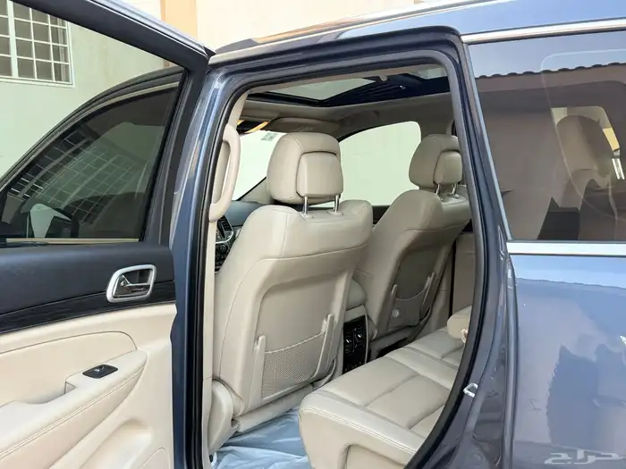 جيب قراند شروكي موديل 2021 لميد نظيفف 30