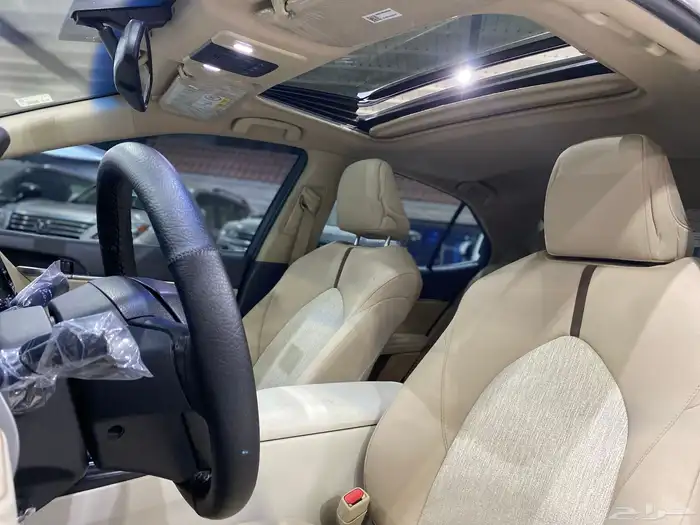 تايوتا كامري فل كامل 2020 GL 16