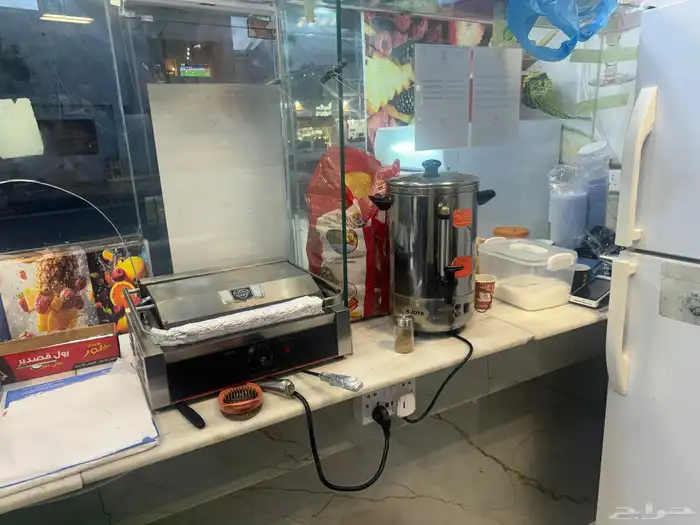 بوفيه للبيع بكامل ادواتها 4