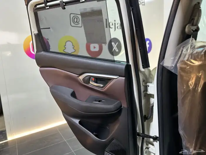 تويوتا اوربان كروز استاندر 2026 11