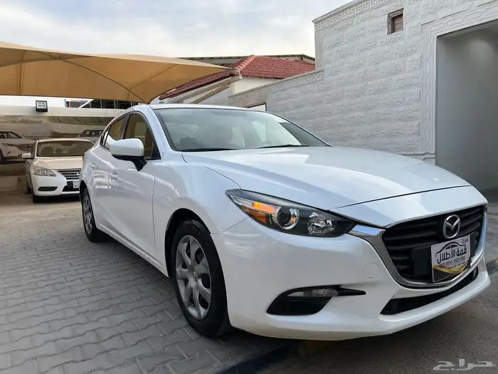 مازدا 3 2019 نظيف جدا لدى قمة الاطلال 5