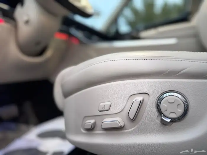 للبيع جنسس GV80 م 2021 35