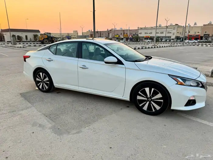 نيسان التيما 2021 SV خليجي بحالة الوكالة 9