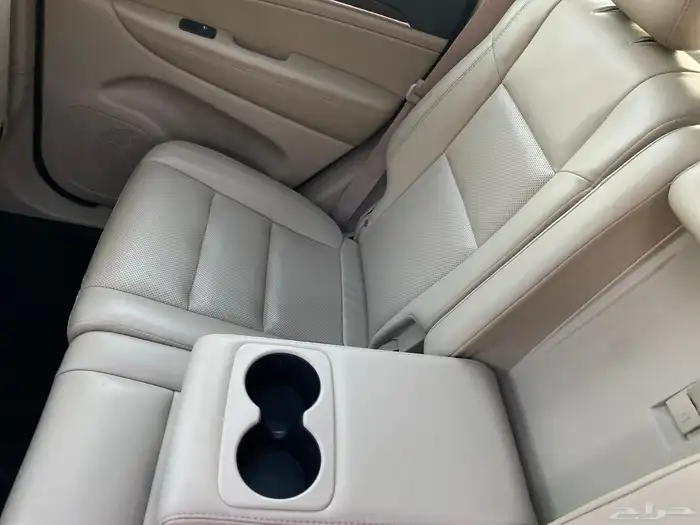 جيب جراند شيروكي اخوو الجديد نادر بنظافته 15