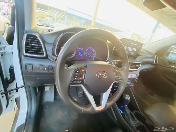 توسان 2020 للبيع 10