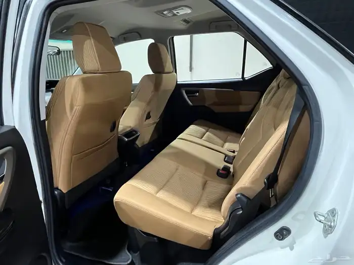 فورشنر 2021 عداد قليل سته سلندر دبل بنزين 18