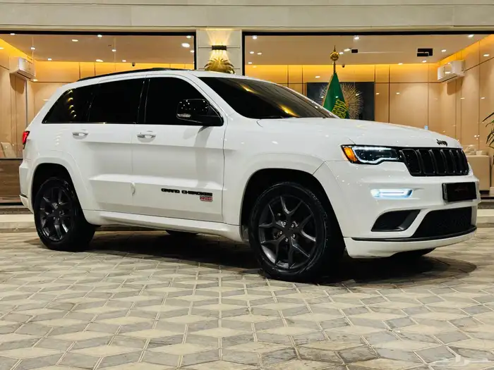 شيروكي لمتد X فل كامل بطاقه جمركيه نظيف جدا 1