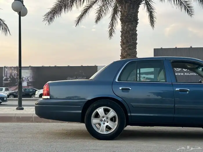 فورد فكتوريا 2011 سعودي كحلي داخل هلوز نضيف بدي وكالة 96