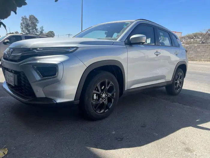 تويوتا اوربان كروزر موديل 2026 للبيع قير اوتماتيك 3