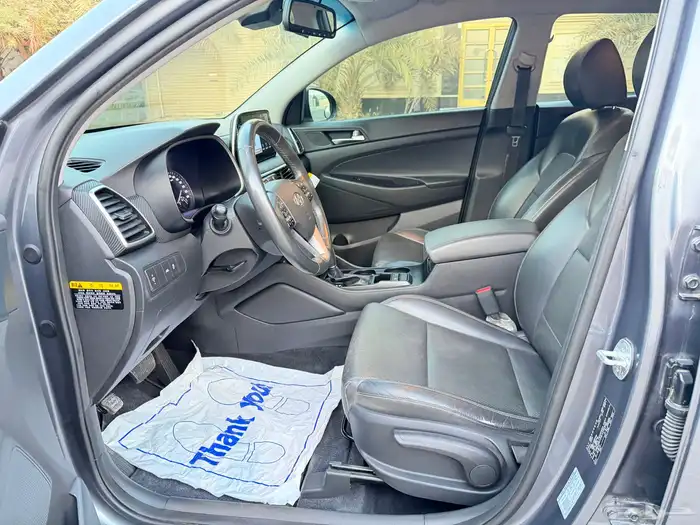 للبيع توسان 2020 بنزين بطاقه جمركيه وارد كوريا 21