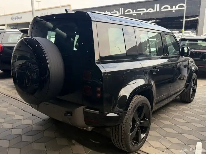لاندروفر ديفندر HSE موديل 2025 نظام 50-50 4