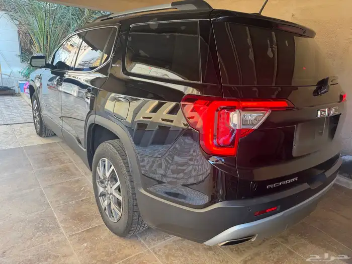 GMC اكاديا 2023 3