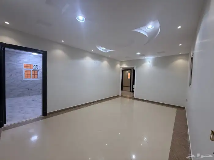 فيلا للبيع في الدار البيضاء مساحة 300 قريب المترو 5