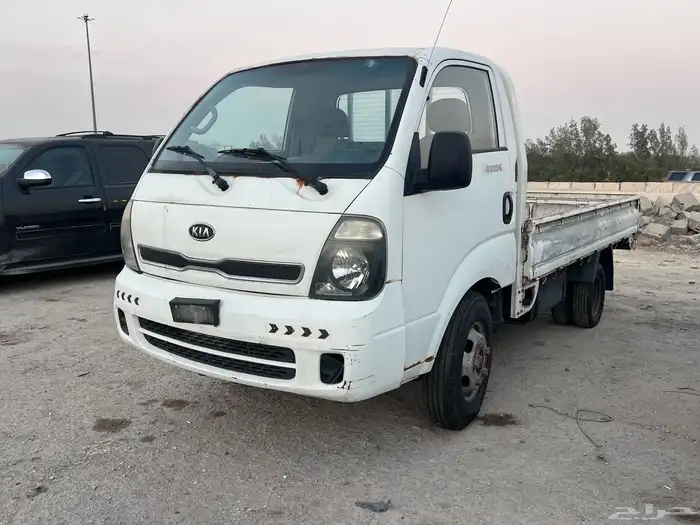 للبيع كيا دينا 2013 استماره وفحص منتهي 0